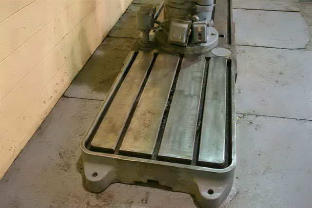 4' X 11 CARLTON RADIAL ARM DRILL