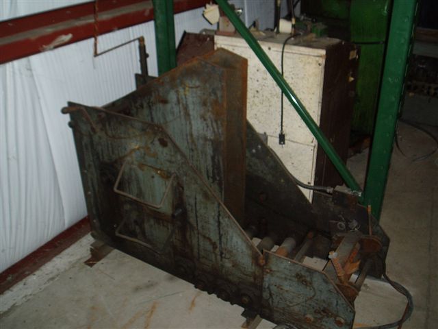 2,000 Lb ROWE #2015-J Motorized Coil Cradle, 15 Max Width, 48 OD, 3/4 HP