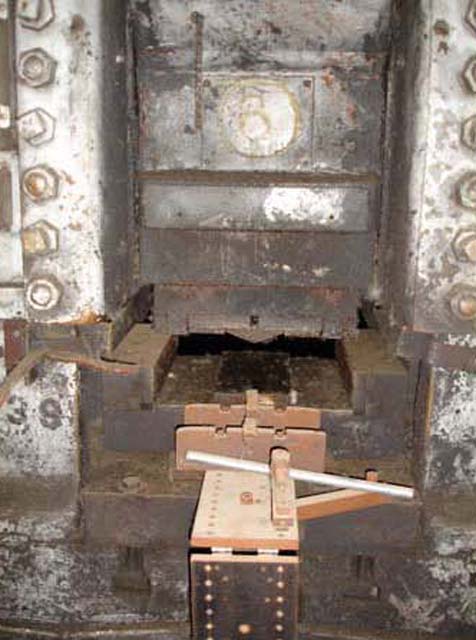 600 Ton TOLEDO Knuckle Joint Press, 4 Str, 30 SPM
