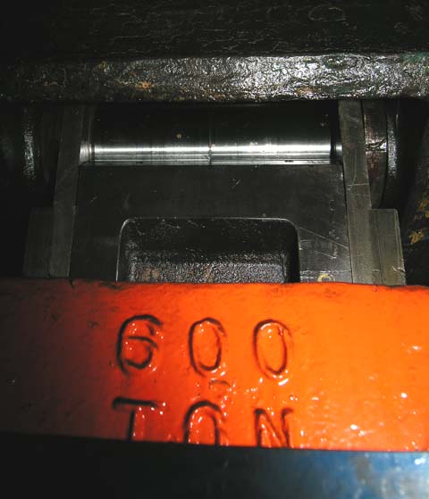600 Ton MINSTER Knuckle Joint Press, 6 Str, 24-1/2 SH, 36 x 32 Bed, 33 SPM