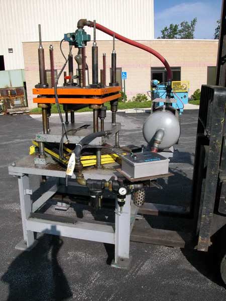 16 Ton AIRAM Cut-Off Press, 15 Bet Post, 19 DLO, 15 Gallon Air Storage Tank