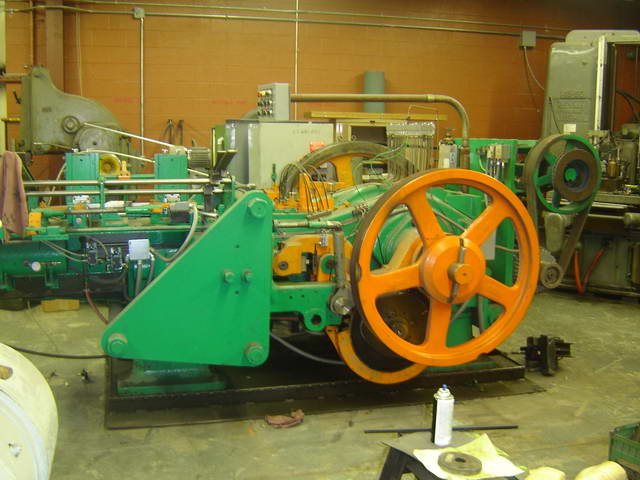 1/2 WATERBURY FARREL #33, ODDS, Chute Feed, 6' Max Length, Partially Rebuilt