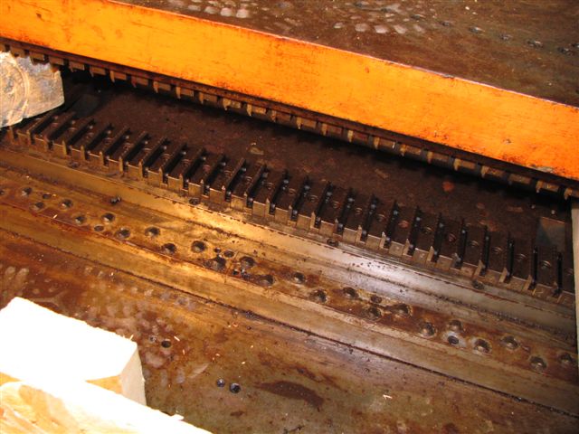 1/2 X 1.25 x 1.25 BURR OAK 30 ROW FINN DIE, WAFFLE & RIPPLE EDGE