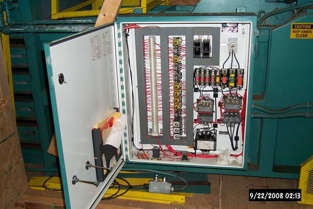 72 x 36 x 40 Chamber MAREN #72/60-302 Horiz Closed Door Baler, 30 HP