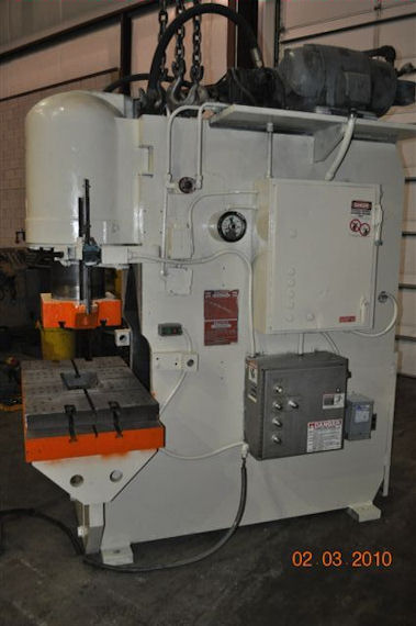 200 Ton PACIFIC Hyd Press, 12 Str, 23 Dylt, 48 Bed, 15 x 15 Ram