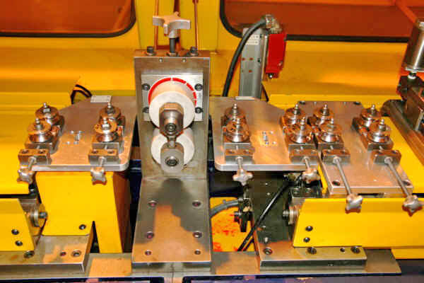 1 1/2 BURR OAK FLAT MULTI-VOID TUBE CUT-OFF, 1995,