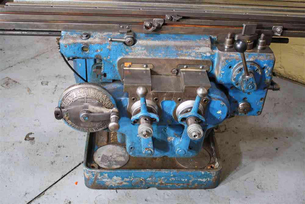 #2 KEARNEY TRECKER MODEL #2CSM PLAIN VERTICAL MILL