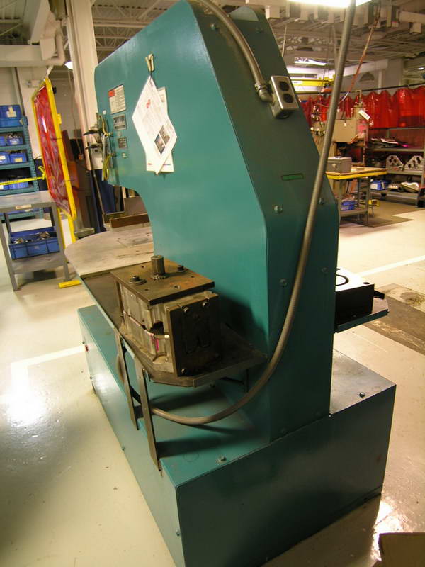 50 Ton SCOTCHMAN Sgl End Punch, 24 Thr, 1 In 5/8 Punch, 17 to 50 SPM, 5 HP