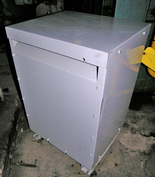 15 KVA 3 PHASE 220 TO 575 VOLT TRANSFORMER