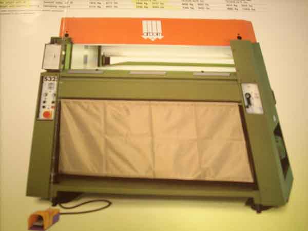 ATOM MODEL #S325 HYDRUALIC CUTTING PRESS,
