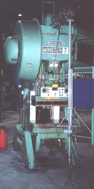 75 Ton MINSTER OBI Press, 4 Str, 21 SH, 3.75 Adj, 36 x 24 Bed, 45 SPM