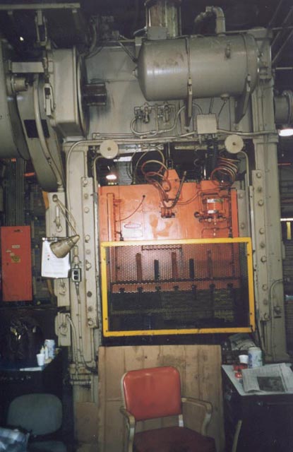 150 Ton NIAGARA SSDC Press, 6 Str, 22 SH, 48 x 36 Bed, 45 to 90 SPM