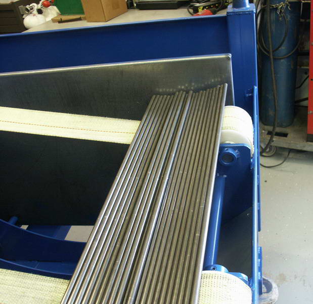 4,500 Lb Max Wt Cap Self-Unloading Hopper, 4,000 Parts of 10mm Dia Cap