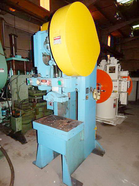 55 Ton HEIM Gap Frame Press, 6 Str, 15-1/2 SH, 4 Adj, 28 x 18 Bed, 60 SPM