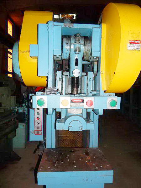 55 Ton HEIM Gap Frame Press, 6 Str, 15-1/2 SH, 4 Adj, 28 x 18 Bed, 60 SPM