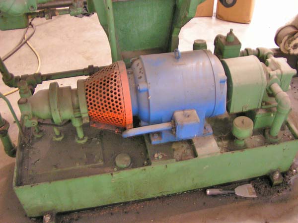 200 Ton WATSON STILLMAN MODEL RR226 WHEEL PRESS, 18 Str,