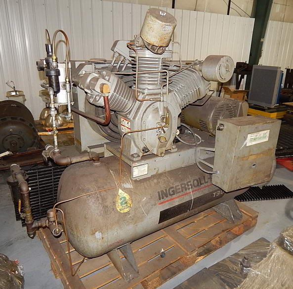 85 CFM @ 175 PSI INGERSOLL RAND Air Compressor, 2-Stage, 120 Gallon Tank, 25 HP