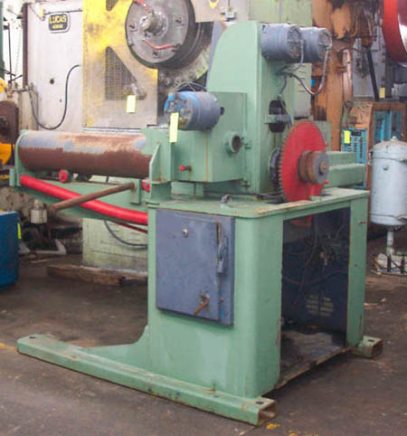 4,000 LB. RMG POWERED PAY-OFF W/STRAIGHTENING & FEED ROLLS