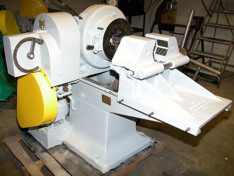 6 OSTER 326 Rotary Threader, 7 Dia Thru Spindle Hole, 3 HP
