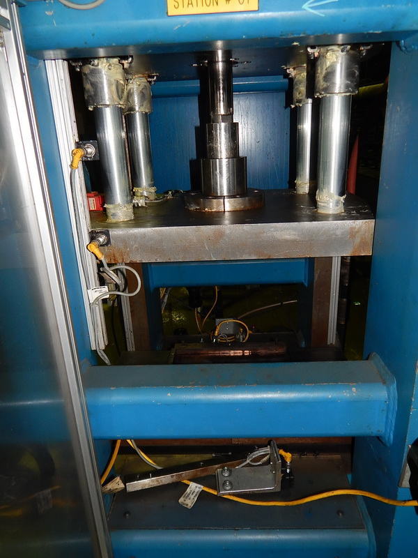 34 Ton FARGER & JOOSTEN MULTIPOWER Press, 7.9 Str, 13 DLO, 14 x 14 Bed/Ram