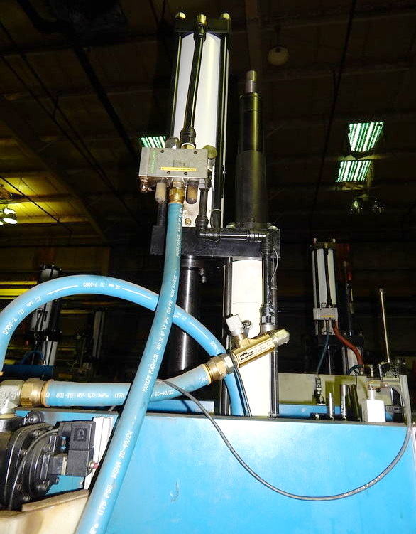 16 Ton FARGER & JOOSTEN MULTIPOWER Press, 7.9 Str, 13 DLO, 14 x 14 Bed/Ram