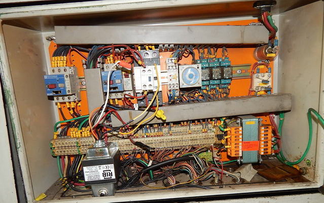 5 x 5 x 1/2 PEDDINGHAUS Ironworker, 88 Ton, 1-1/16 x 3/4 Punch, 10 HP