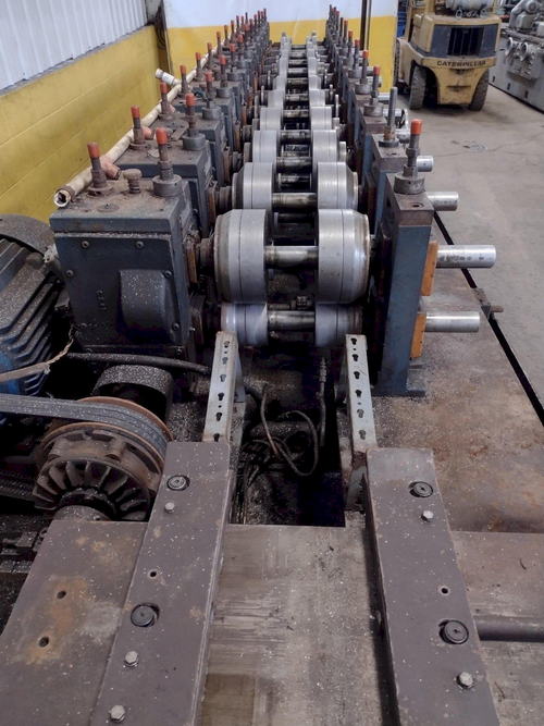 12-Stand ARDCOR/ROLL KRAFT Stud and Track Line, 2.5 Spdl, 5.25 Roll Space