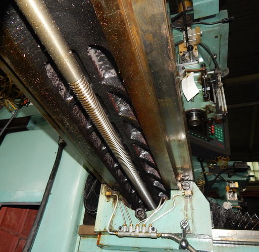 Trak K3-E SOUTHWESTERN INDUSTRIES Vertical Mill, 50 x 10 Bed, 750 Table Cap