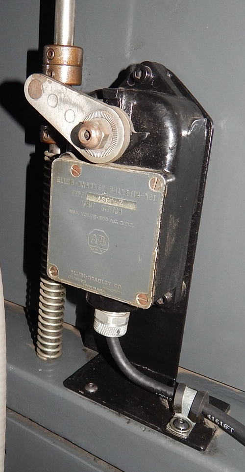 30,000 Lb TINIUS-OLSEN Electromatic EP2 Tensile Tester, (2) Load Cells/Admet Ctr
