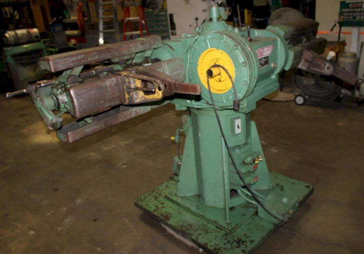 6,000 Lb LITTELL Double End Uncoiler, 16 to 20 ID, 90 OD, 29.5 Width