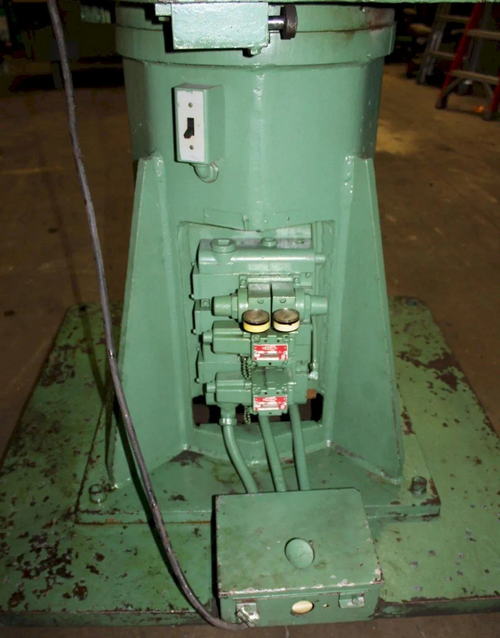 6,000 Lb LITTELL Double End Uncoiler, 16 to 20 ID, 90 OD, 29.5 Width