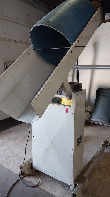 NBE Open Chute Drum Dumper, 55 Gal x 40 Max. Drum Height, 115 Volt Hydraulic