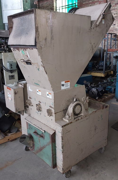 20 W MOLDING SYSTEMS Granulator, Dual 19 Blades, 1/4 Screen, 15 HP