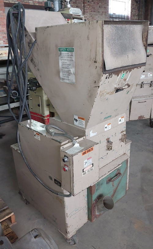 20 W MOLDING SYSTEMS Granulator, Dual 19 Blades, 1/4 Screen, 15 HP
