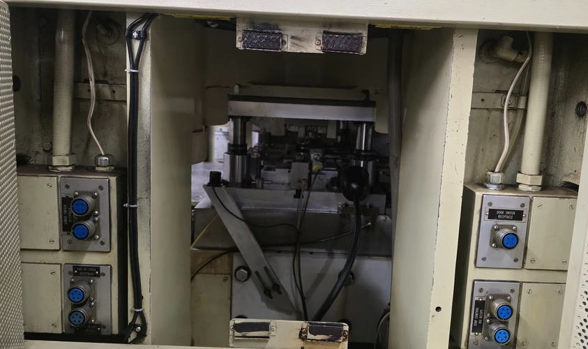 30 Ton MINSTER Straight Side Press, 1 Str, 1.75 Adj, 30 x 21 Bolster