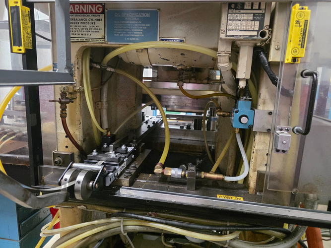 35 Ton BLISS OBI Press, 3 Str, 2-1/2 Adj, 10-3/4 SH, 26-1/2 x 17 Bed