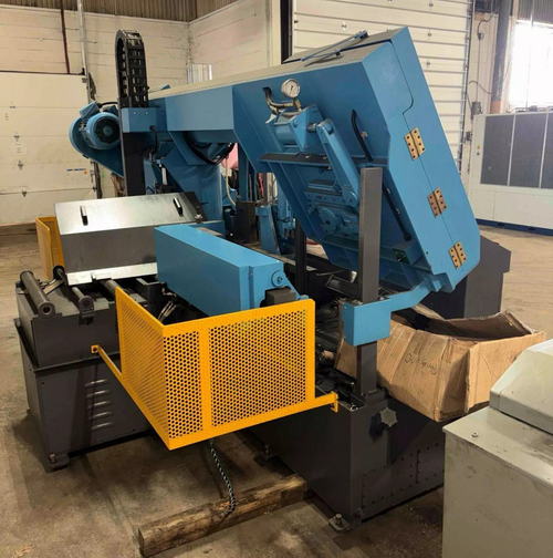 24 x 22 DOALL DC-560NC Horizontal Band Saw, Vert Clamps, Auto Feed, 10 HP