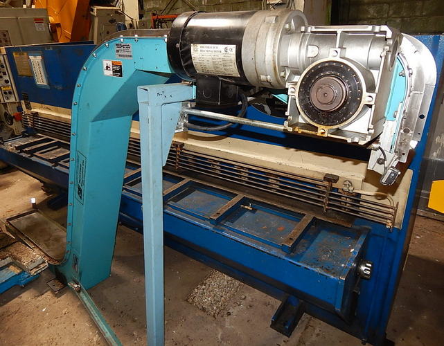 9-1/2 W x 114 L BUNTING MAGNETICS Magnetic Conveyor, 64 Exit Ht, 1-1/2 HP