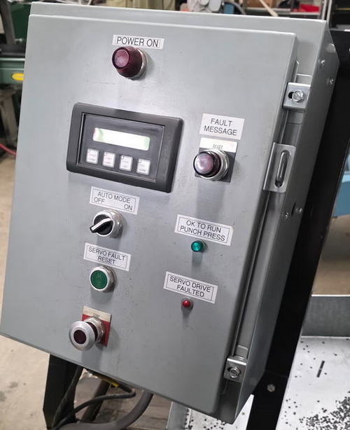 8 W x .138 P/A INDUSTRIES SRF-8 Servo Feeder, 584 Lbs/201 Lbs Pulling, 2011