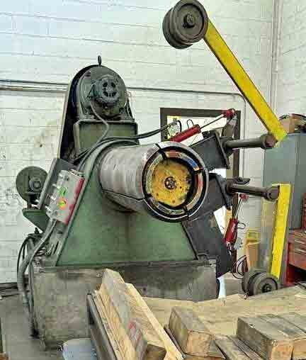 20,000 Lb WEAN Uncoiler, 16 to 20 ID, 52 Width, Hydraulic Exp, Air Brake