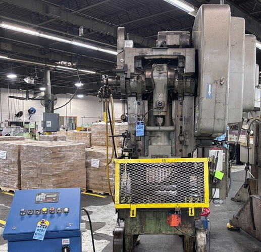 60 Ton BLISS C-60 OBI Press, 4 Str, 32 x 20 Bed, Air Clutch, Quik Learn