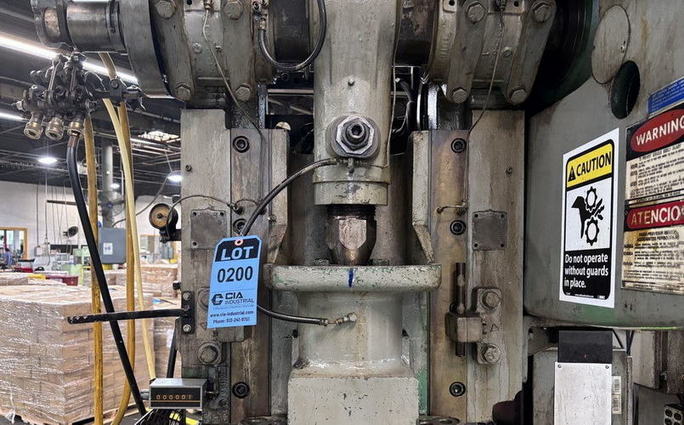 60 Ton BLISS C-60 OBI Press, 4 Str, 32 x 20 Bed, Air Clutch, Quik Learn