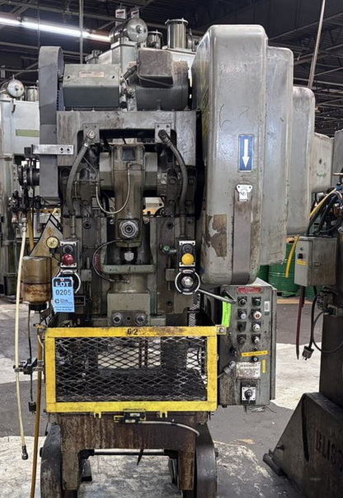 35 Ton BLISS C-35 OBI Press, 26-1/2 x 17 Bed, Air Clutch