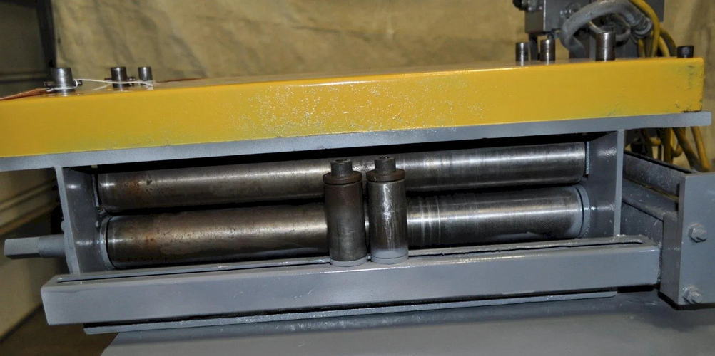 18 W x 12 Str x .090 AIR FEEDS Feeder Straightener, 5-Roll Straightener