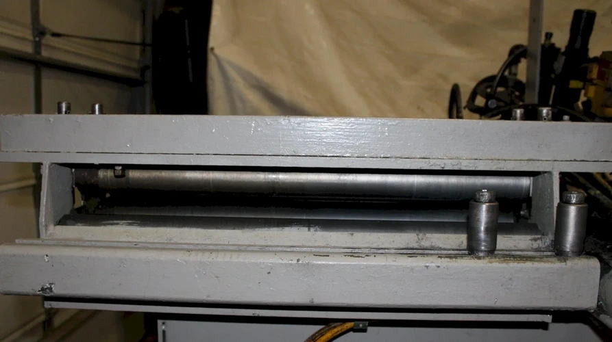 24 W x 24 Str x .090 AIR FEEDS Feeder Straightener, 5-Roll Straightener